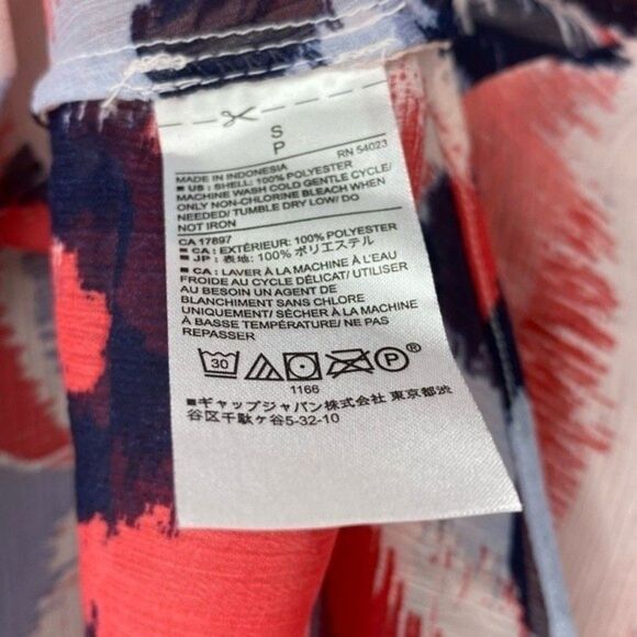 Banana Republic Top Women's S Pink Blue Pattern Sheer Asymmetrical Hem Tie Neck - Picture 9 of 10